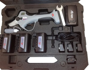 Arvipo-PS32-forbici-elettriche-potatura-3-batterie